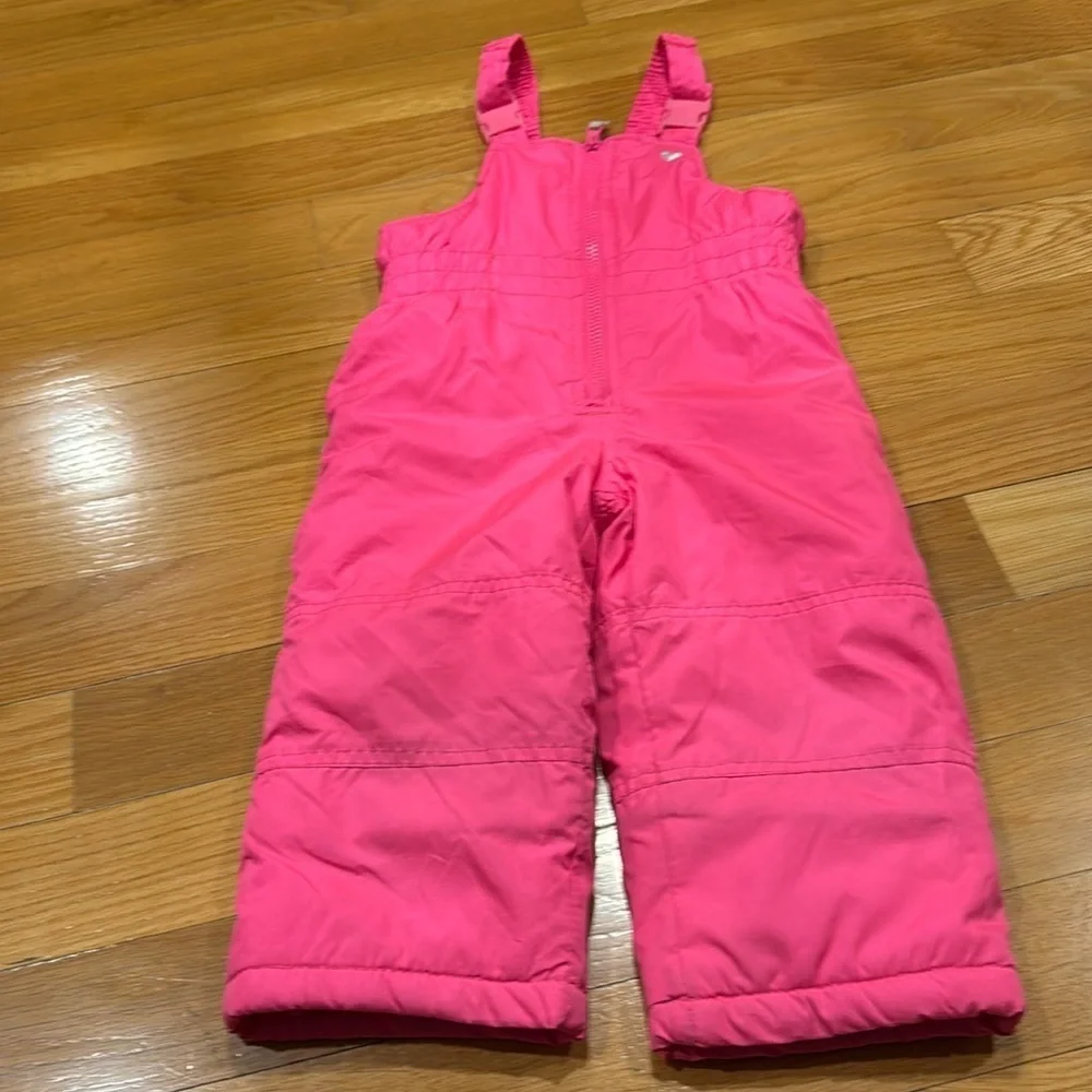 Carter’s girls pink bib snowpants size 2t .